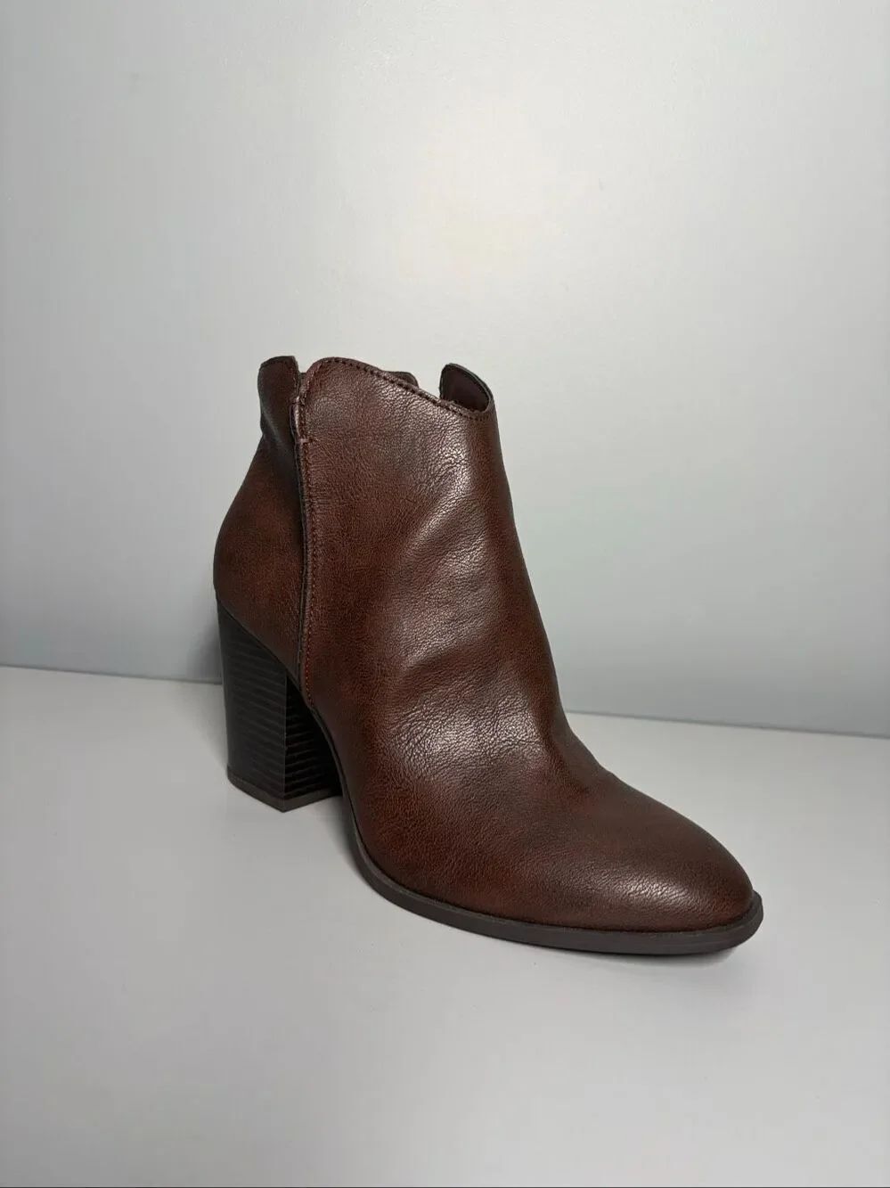 Women’s Sun + Stone Graceyy Brown Faux Leather Block Heel Ankle Boots Size 9.5M